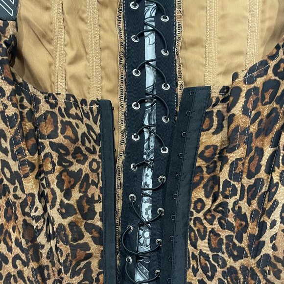 I.AM.GIA cheeta corset top
size small - Picture 5 of 6